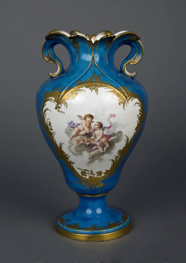 Fig. 15: Vase ‘à oreilles’ of the first size, Vincennes Porcelain Manufactory, 1756.