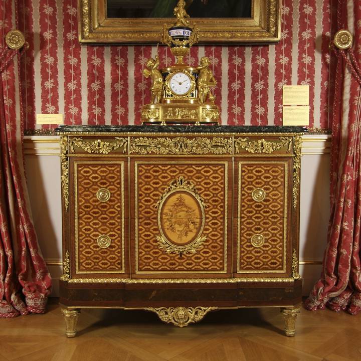 woman and group in theatre