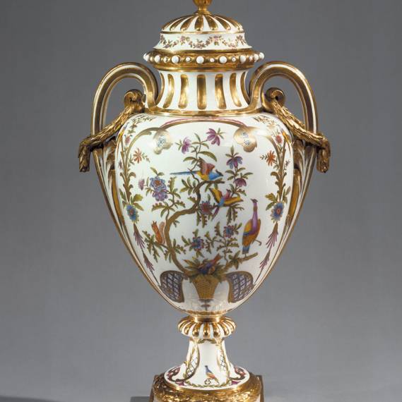Collection in Focus: Ceramics